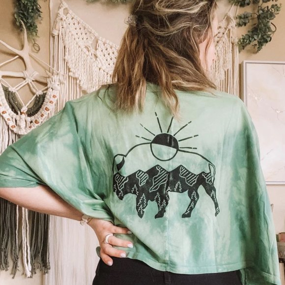 Washed Sage Buffalo Pullover - Picture 2 of 10